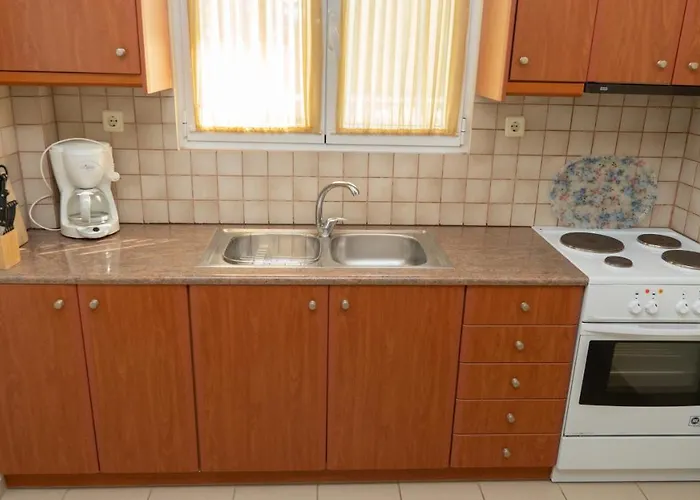 Goldener 2 زاخارو